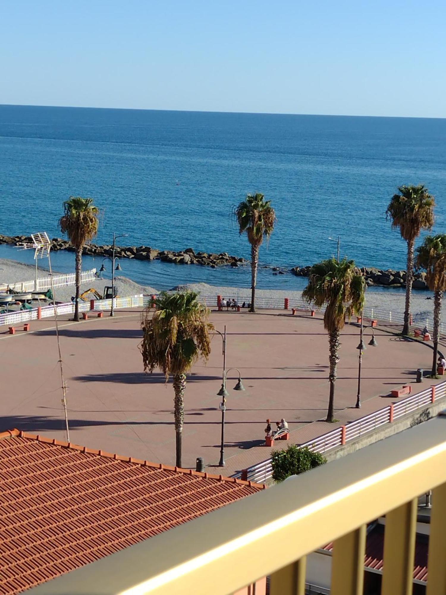 Apartamento Casa al mare Ventimiglia Exterior foto
